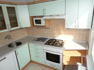 Pronájem bytu 3+1, Praha - Prosek, Zárybská, 67 m2