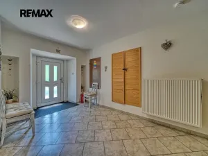 Prodej rodinného domu, Radvanice, 215 m2