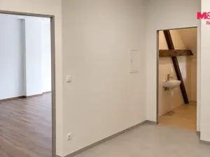 Pronájem bytu 3+kk, Běstovice, 78 m2