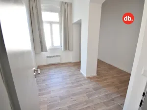 Pronájem bytu 3+kk, Karlovy Vary, Táborská, 80 m2