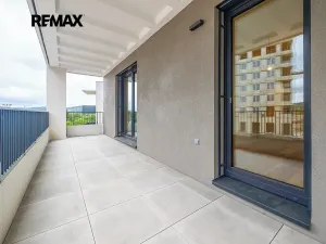 Pronájem bytu 3+kk, Praha - Modřany, Kolmanova, 77 m2