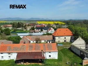 Prodej zemědělského objektu, Počedělice, 2500 m2