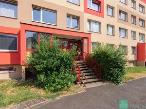 Prodej bytu 1+kk, Teplice, Prosetická, 33 m2
