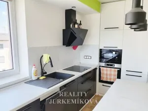 Pronájem bytu 2+kk, Trhové Sviny, 57 m2