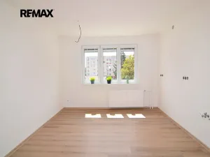 Pronájem bytu 2+1, Praha - Strašnice, Vrátkovská, 54 m2