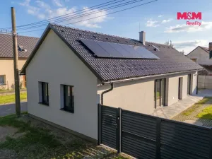Prodej rodinného domu, Křinec, Zelené náměstí, 83 m2