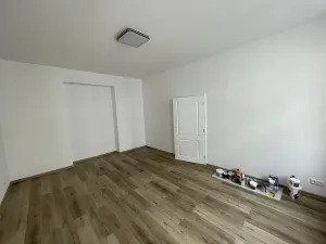 Pronájem bytu 2+1, Praha, Bořivojova, 72 m2