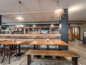 Pronájem restaurace, Praha - Braník, Branická, 610 m2