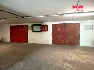 Pronájem garáže, Kladno, Bellevue, 26 m2