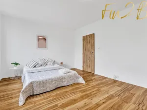 Pronájem bytu 1+kk, Praha - Stodůlky, Petržílkova, 33 m2