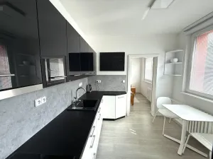 Prodej bytu 3+1, Šternberk, Uničovská, 62 m2