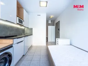 Pronájem obchodního prostoru, Praha - Hlubočepy, Pražského, 14 m2