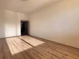Dražba vícegeneračního domu, Náchod, Komenského, 1000 m2