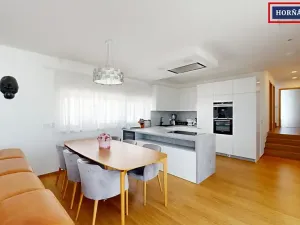 Prodej rodinného domu, Ochoz u Brna, 288 m2