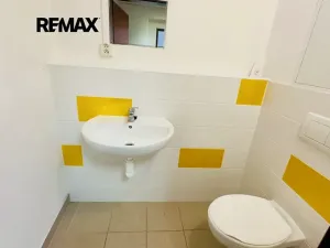 Pronájem kanceláře, Praha - Háje, Kupeckého, 100 m2