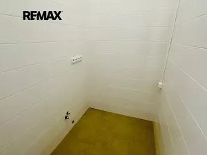 Pronájem kanceláře, Praha - Háje, Kupeckého, 100 m2