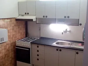 Pronájem bytu 2+kk, Praha, U Dívčích hradů, 54 m2