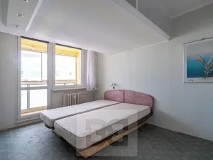 Pronájem bytu 3+kk, Praha - Černý Most, Kpt. Stránského, 64 m2