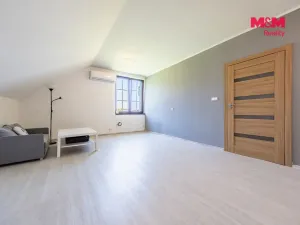 Prodej bytu 4+kk, Úvaly, Smrková, 142 m2
