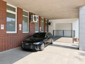 Pronájem skladu, Brno, Šujanovo náměstí, 137 m2