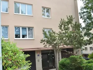Pronájem bytu 3+1, Praha, Od Vysoké, 77 m2
