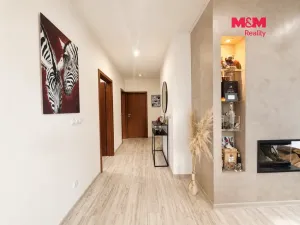Pronájem rodinného domu, Dobrovice - Holé Vrchy, 120 m2
