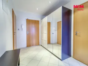 Prodej bytu 2+kk, Praha, Sazovická, 47 m2
