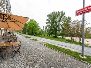 Pronájem bytu 3+kk, Praha - Karlín, Za Karlínským přístavem, 74 m2