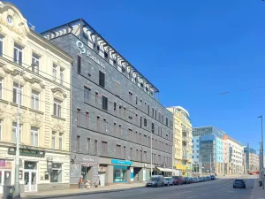 Pronájem kanceláře, Praha - Vysočany, Sokolovská, 20 m2