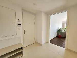 Prodej bytu 2+kk, Praha - Smíchov, K Závěrce, 79 m2