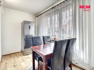 Prodej bytu 2+1, Chomutov, Pod Břízami, 61 m2