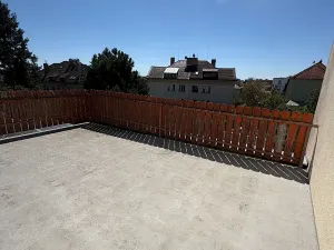 Pronájem kanceláře, Praha - Žižkov, K vrcholu, 200 m2