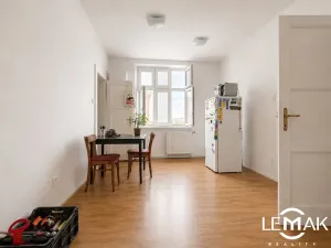 Pronájem bytu 2+kk, Olomouc, Šmeralova, 45 m2