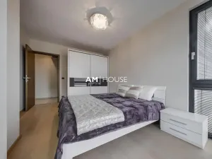 Pronájem bytu 4+kk, Praha - Libeň, Voctářova, 98 m2
