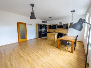 Prodej bytu 4+kk, Jihlava, Znojemská, 87 m2