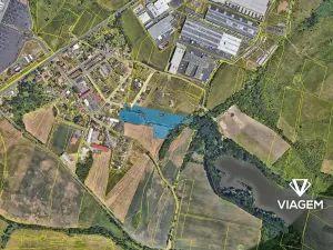 Prodej podílu komerčního pozemku, Srbice, 727 m2