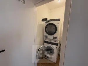 Pronájem bytu 2+kk, Praha - Žižkov, Biskupcova, 51 m2