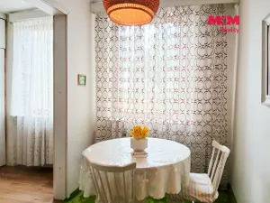 Pronájem atypického bytu, Opava - Jaktař, Šípková, 28 m2