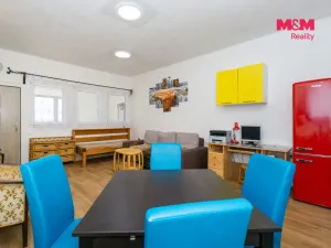 Pronájem bytu 2+kk, Holice, Husova, 55 m2