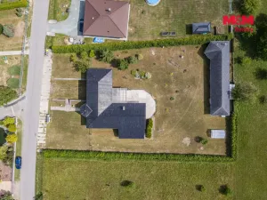 Prodej rodinného domu, Černíkovice, 280 m2