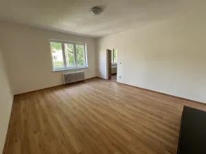 Prodej bytu 2+1, Frýdek-Místek, Míru, 81 m2