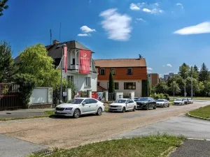 Pronájem bytu 2+kk, Plzeň, Pod Košutkou, 38 m2