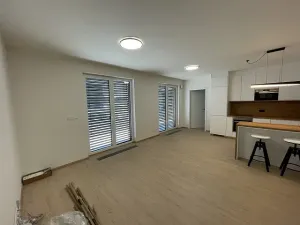 Pronájem bytu 3+kk, Praha - Řeporyje, Haenkeho, 80 m2