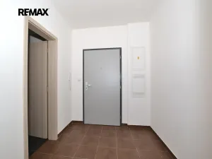 Pronájem bytu 2+kk, Plzeň, Koterovská, 42 m2