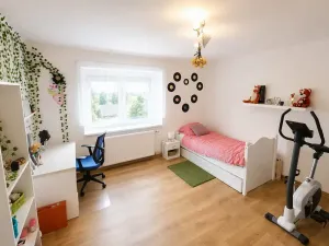 Prodej rodinného domu, Svárov, 250 m2