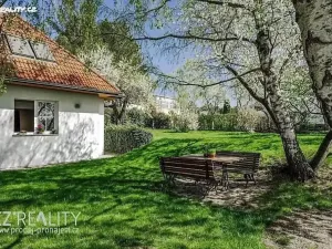 Prodej rodinného domu, Praha - Lipence, Na Bambouzku, 308 m2