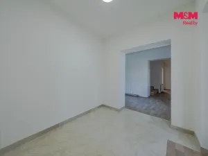 Pronájem rodinného domu, Vrátno, 302 m2