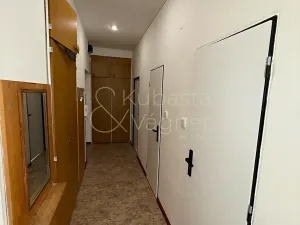 Pronájem bytu 2+1, Chrudim, Tyršovo náměstí, 52 m2
