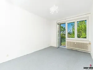 Pronájem bytu 2+kk, Praha - Kbely, Luštěnická, 49 m2