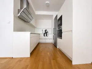 Pronájem bytu 3+kk, Praha - Žižkov, Jeseniova, 87 m2
